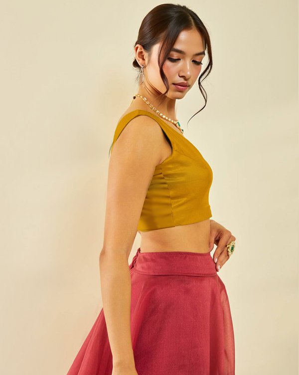 Right Sleeve View deep-v-back-sleeveless-sleeve-tissue-gold-sleeve_right-plain-sleeve-right
